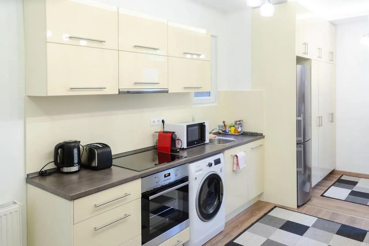Διαμέρισμα 3 En Suit Bedroom Flat In The Main Centre For 6Ppl, 3Bdr,3Bthr,Ac Βουδαπέστη