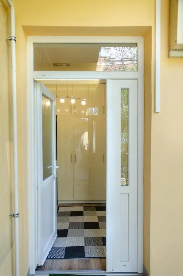3 En Suit Bedroom Flat In The Main Centre For 6Ppl, 3Bdr,3Bthr,Ac Budapest Hungary