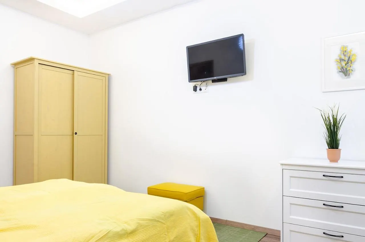 3 En Suit Bedroom Flat In The Main Centre For 6Ppl, 3Bdr,3Bthr,Ac Budapest Hungary