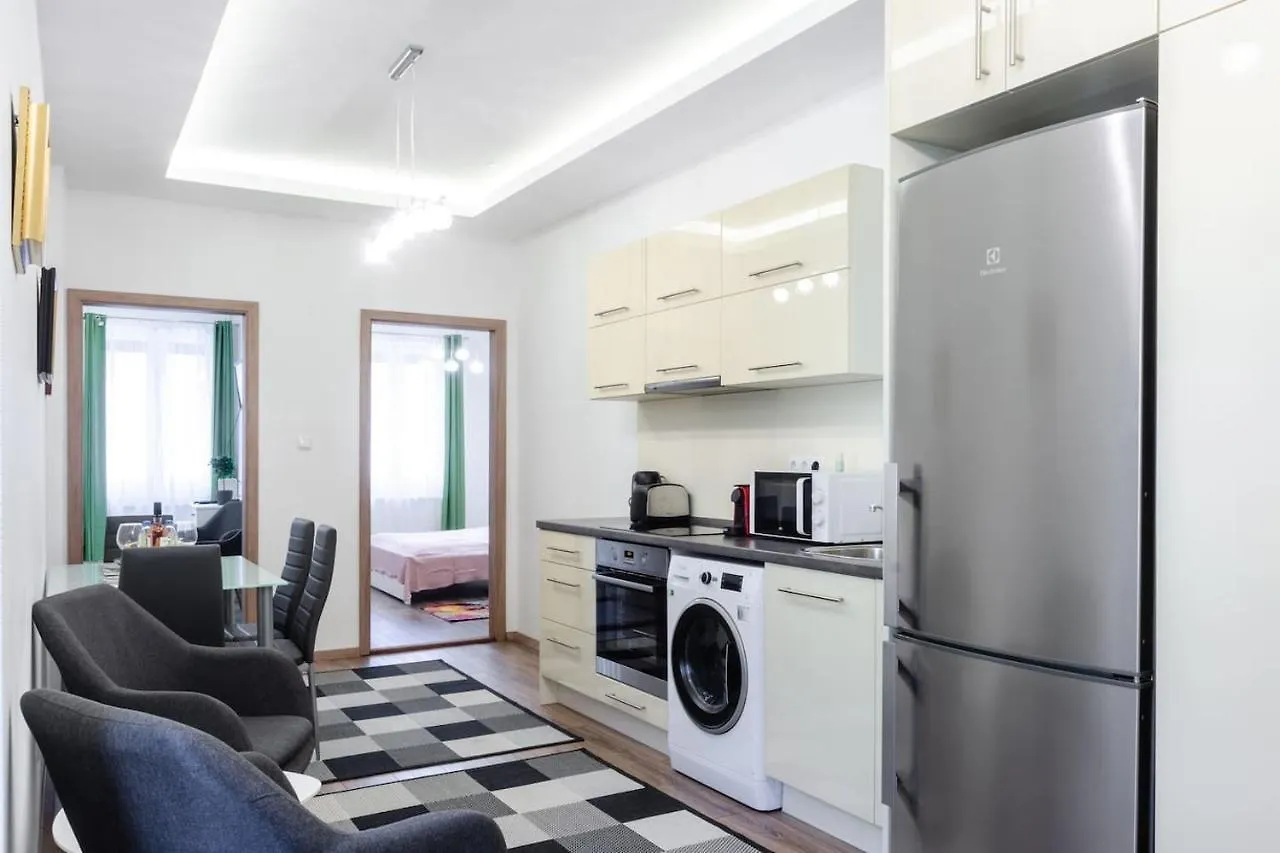 3 En Suit Bedroom Flat In The Main Centre For 6Ppl, 3Bdr,3Bthr,Ac Budapest 0*,